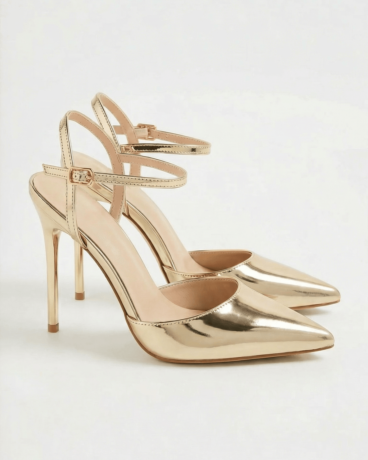 Chiara pointed toe court heels